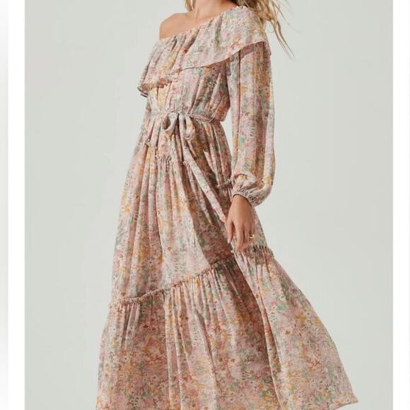 ASTR The Label Kaylani Dress Size Large - Picture 6 of 9